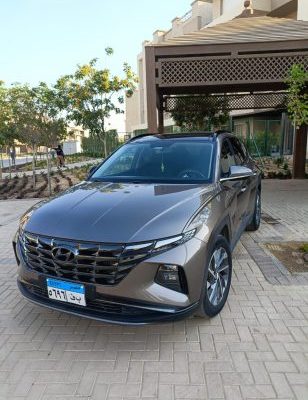 هيونداي توسان SUV للإيجار .