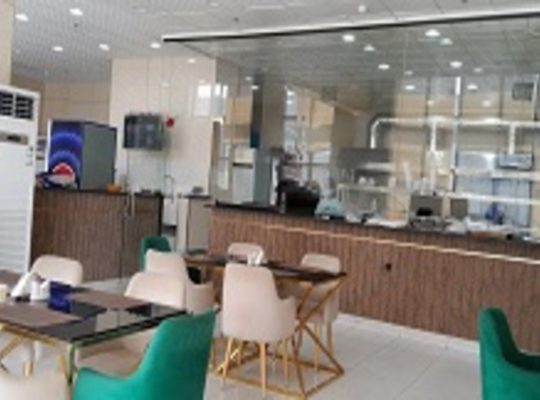 مطعم للتقبيل بكامل معداته في جدة حي الحمدانية