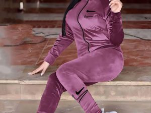 ملابس حريمى