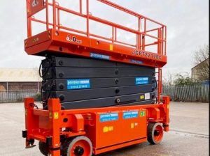 إنجاز توب للتاجير الرافعات الشوكيه فوركلفت