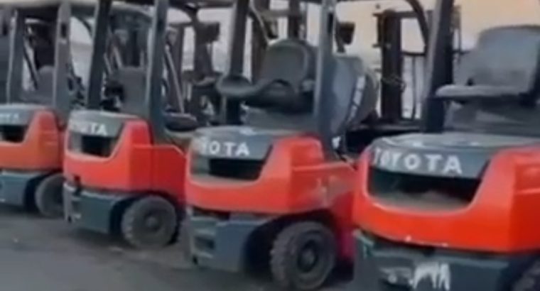 رافعات شوكية للايجار رافعات مقصيه للايجار