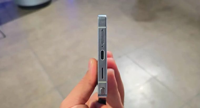 Samsung Galaxy S25 Ultra First...