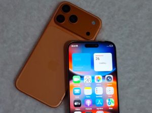 Iphone 17 pro max first high copy