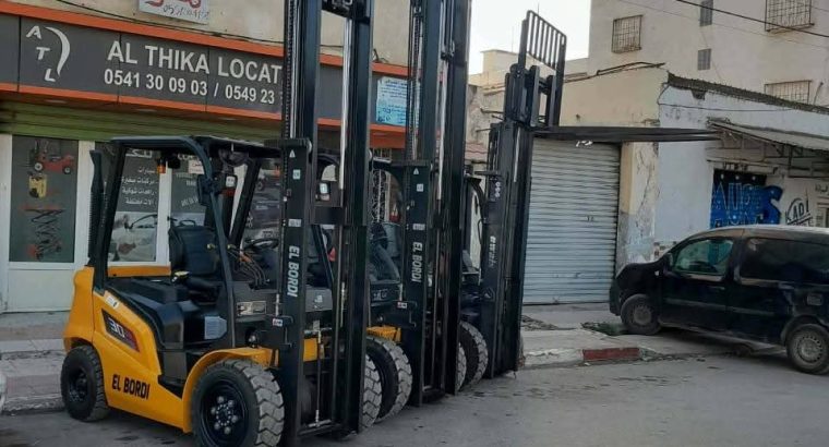 فوركلفت للإيجار في الدمام *...