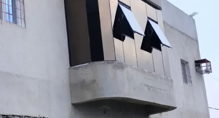 زجاج سكريت جازان