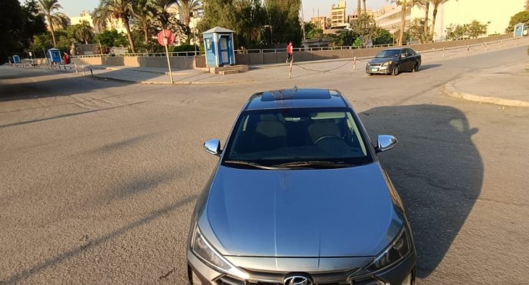 سيارات حديثة للايجار