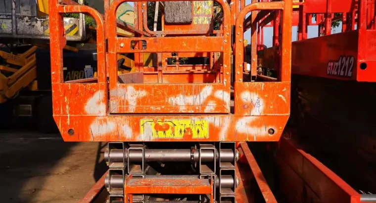 فوركلفت للإيجار في الدمام -...