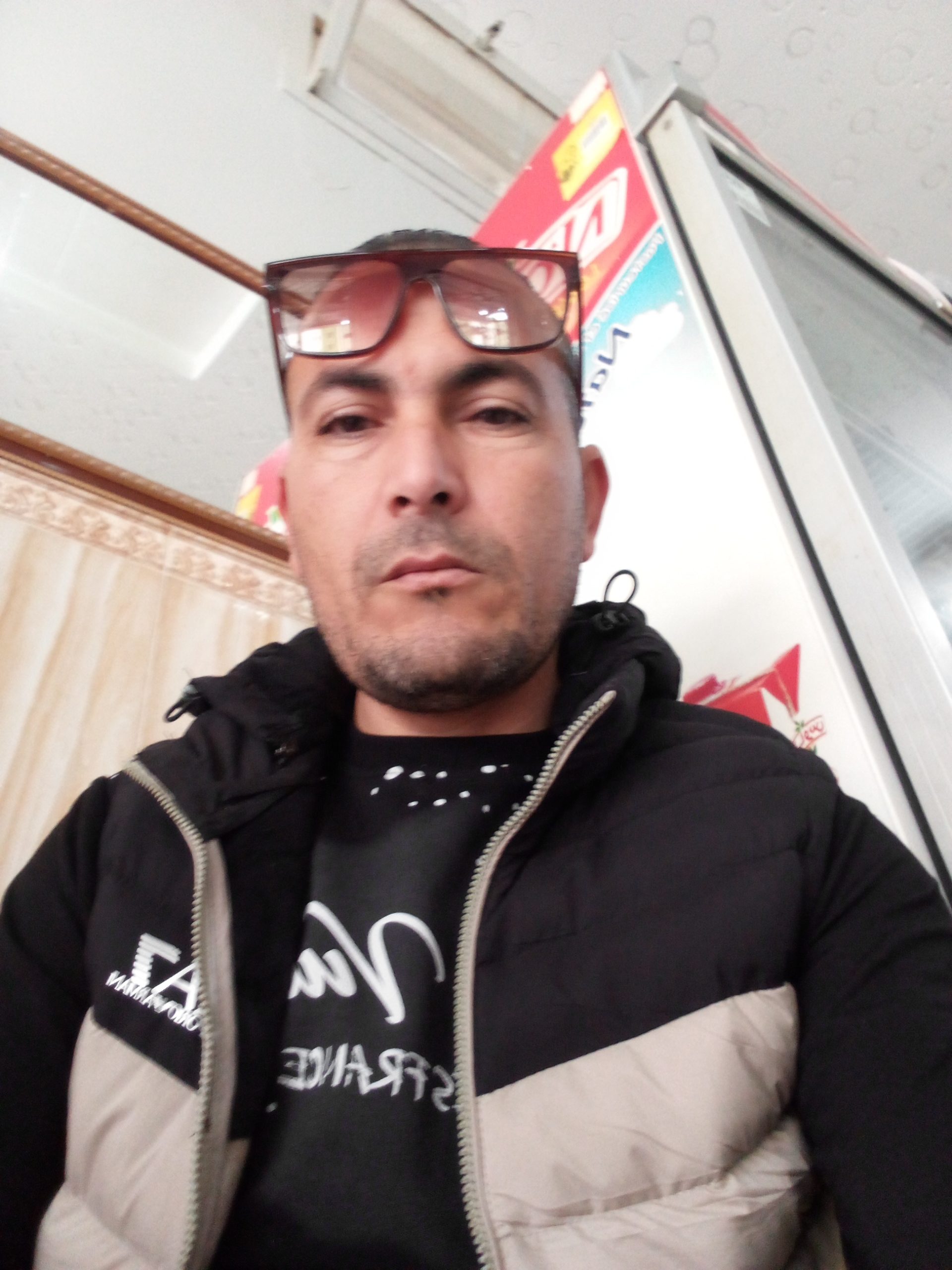 seller-img