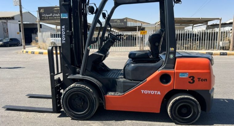 رافعات شوكيه للايجار في الرياض