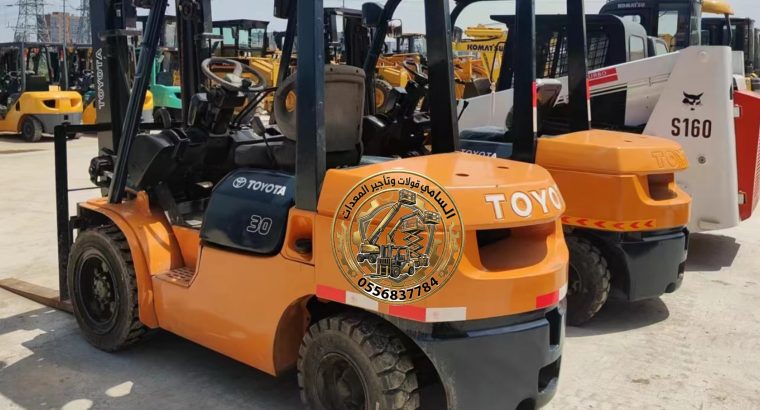 تأجير رافعات شوكية (فوركلفت) في...