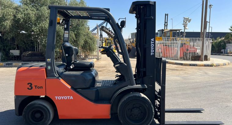 سيزرلفت للايجار رافعات شوكيه للايجار...