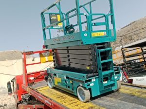 🚧 تأجير سيزر لفت (رافعات مقصية) للإيجار