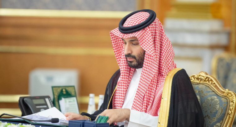 "نقدم خدمات التعقيب لجميع المعاملات...