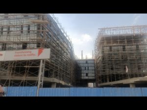 مول بالتجمع الخامس للبيع للجادين فقط ٧٠